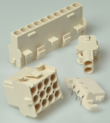 TE Connectivity Glow Wire Universal MATE-N-LOK 하우징 및 헤더